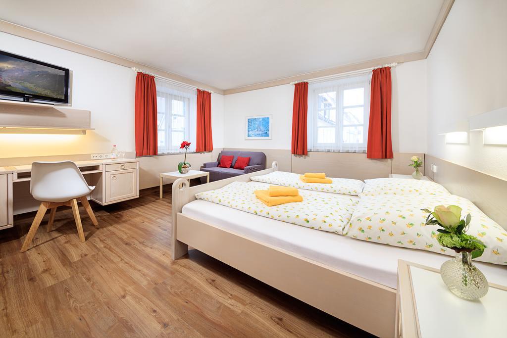 Hotel Garni Zur Laute Mindelheim Extérieur photo
